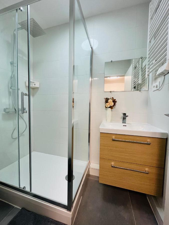 Dream Dwell Paris-Two Bedrooms Apart Near Gare Du Nord Экстерьер фото